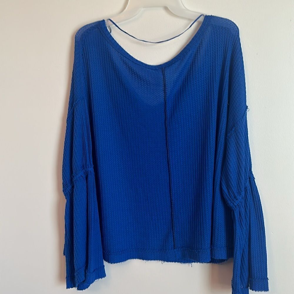 We‎ The Free/Free People Dahlia Thermal Top in Sapphire -NWOT - Size small - Picture 8 of 8